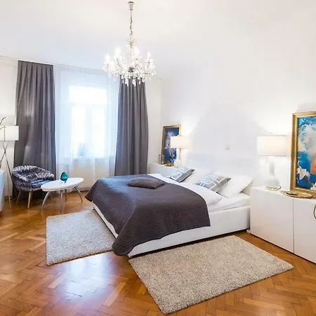 Апартаменти Relax Centar *