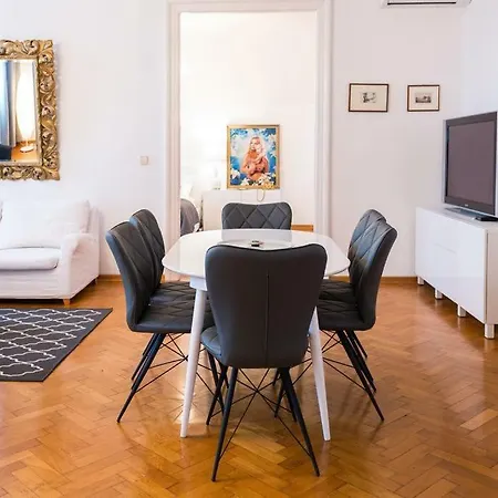 Relax Centar Апартаменти Подгориця